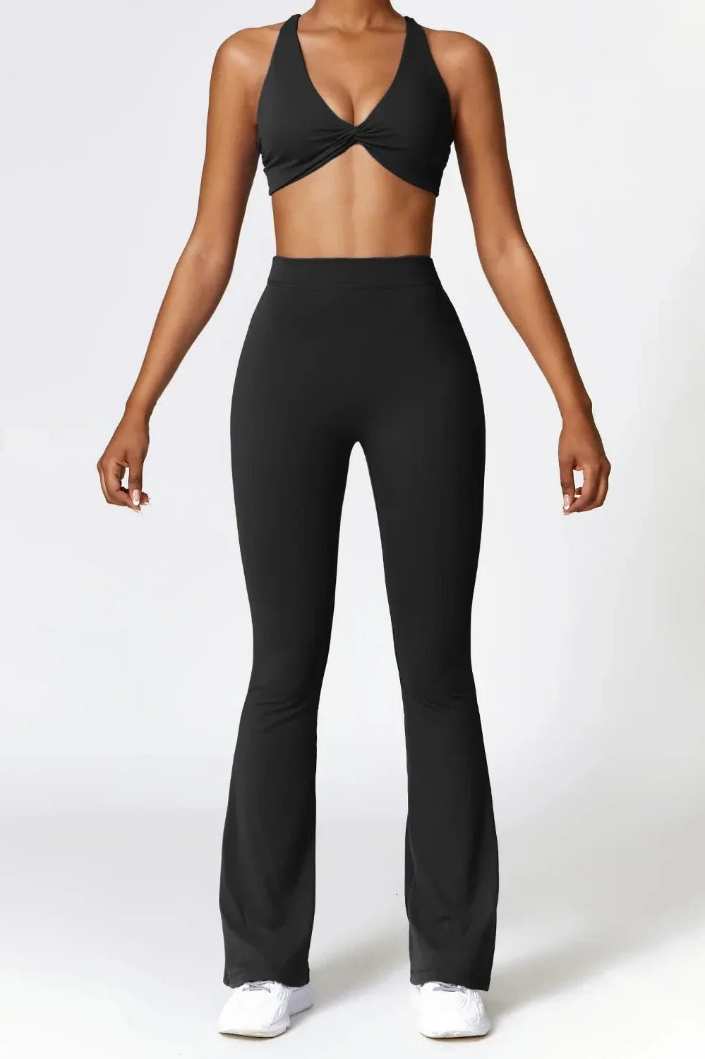 ELLIS Sammanhängande set med leggings med “uppåtgående” design och topp med knytning - Svart -Figure-hugging siluett